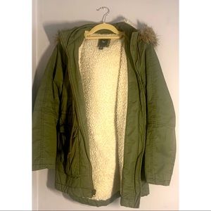 Gap Women’s Olive Green Sherpa Parka Coat